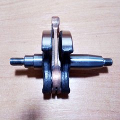 Crankshaft with connecting rod